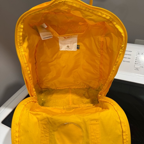 Yellow Fjallraven Kanken bookbag - Picture 10 of 12
